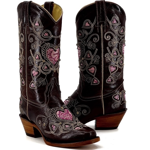 Embroidered Women’s Cowboy Boots